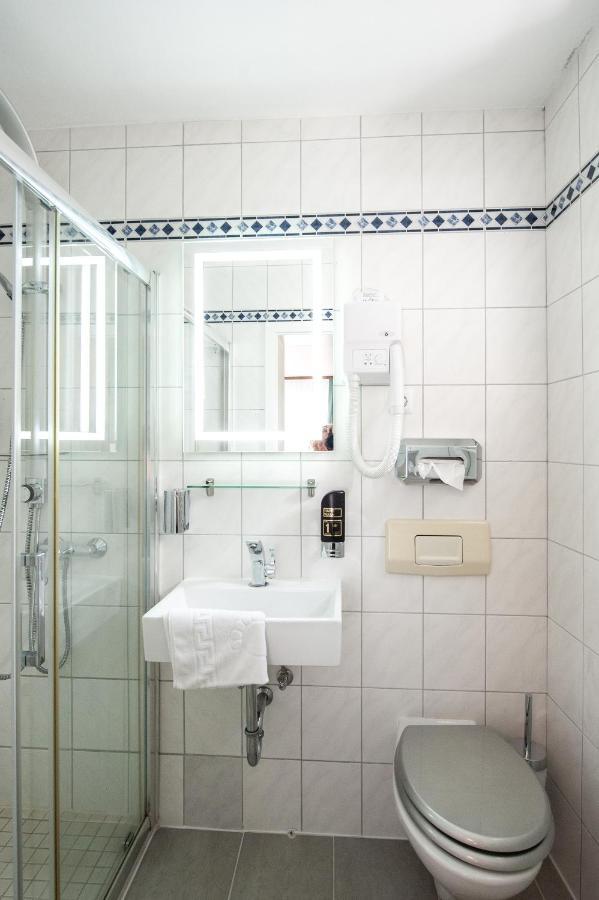 Hotel Bluechertal Bacharach Buitenkant foto
